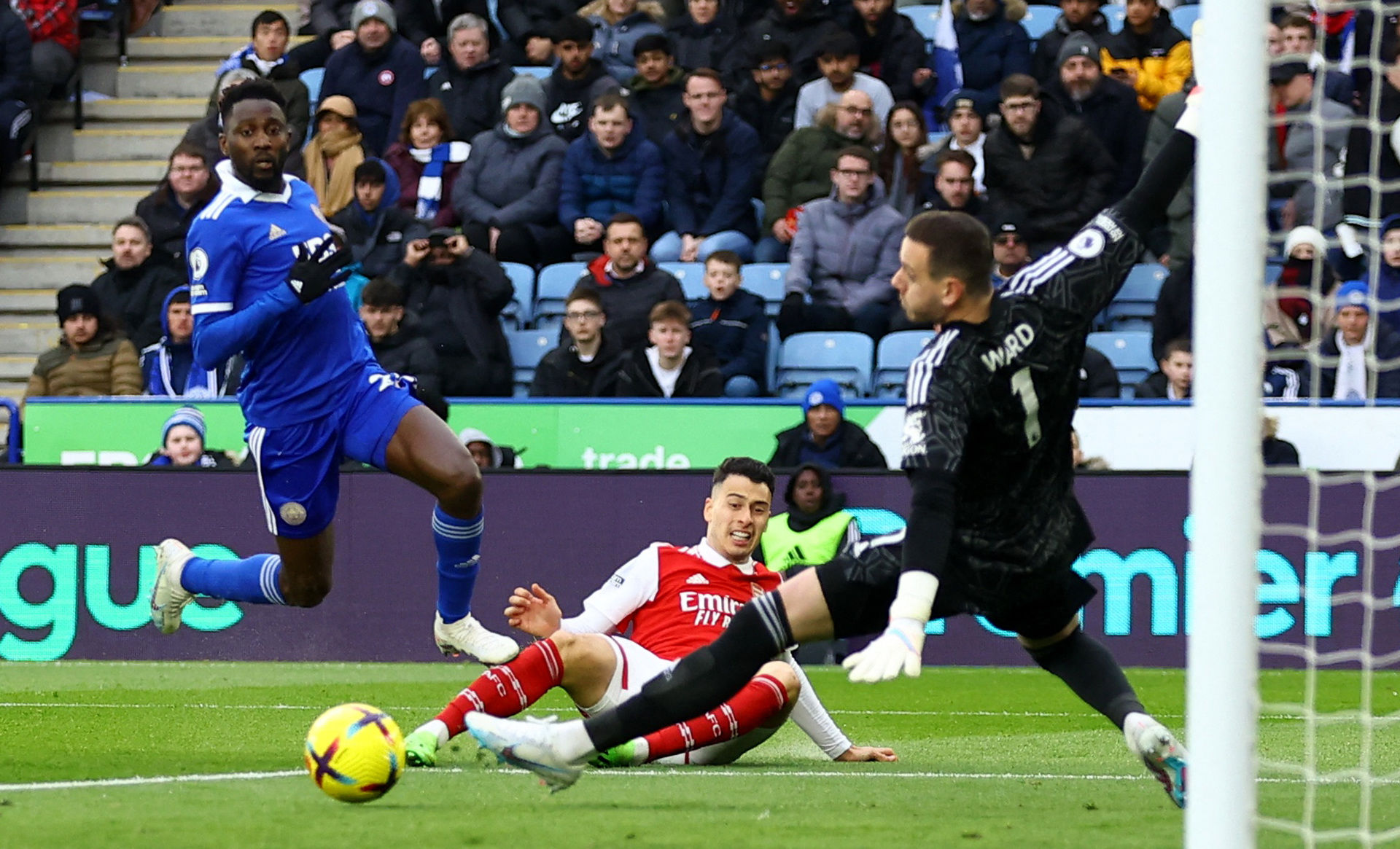 他在关键位 他在关键位